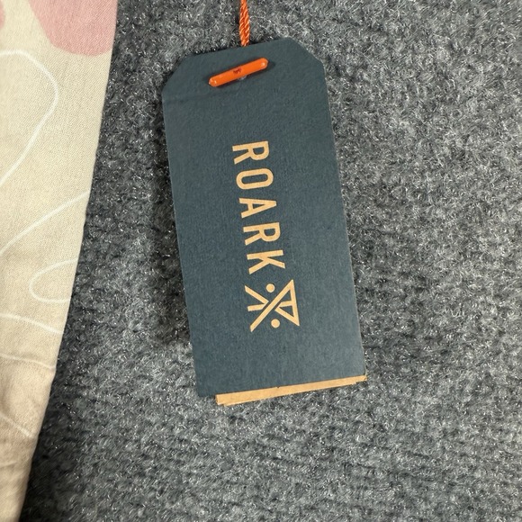 Roark Shirt Mens Small Journey Coral Reefer SS Woven Bone Tan Colorful Leaf New - Picture 6 of 11